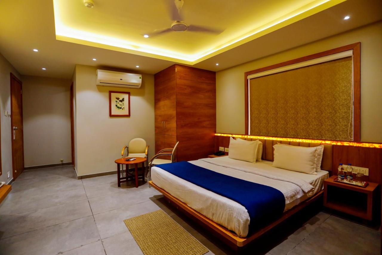 Hotel Om Somnāth Extérieur photo