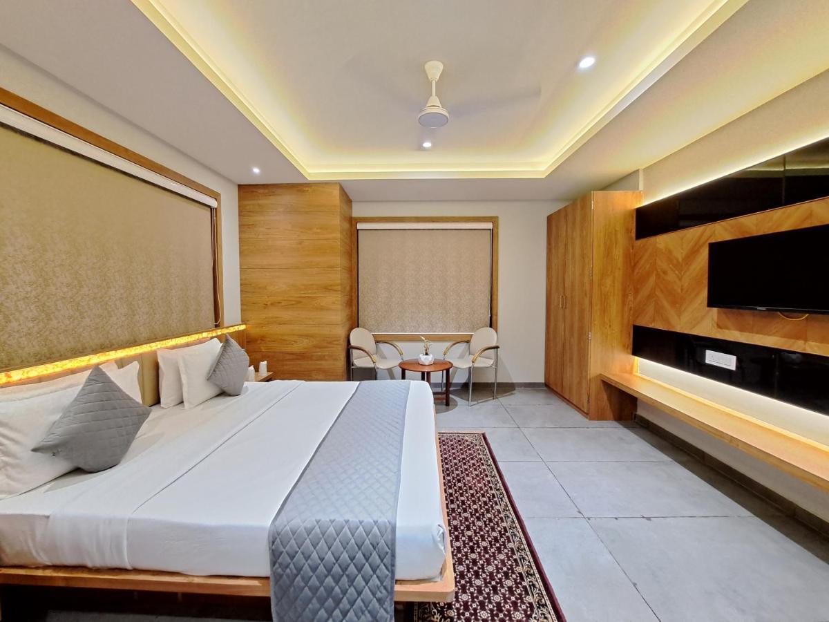 Hotel Om Somnāth Extérieur photo