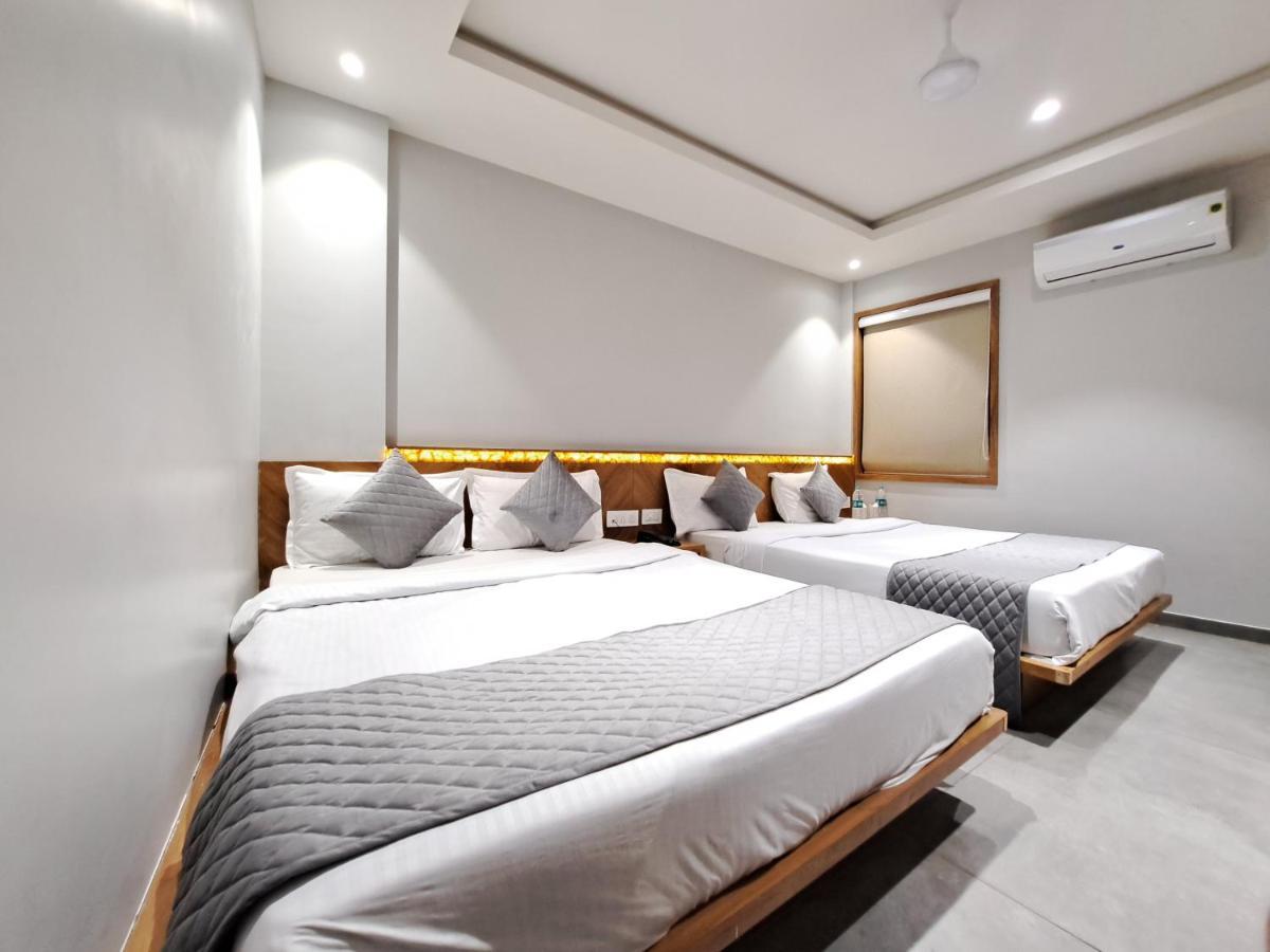 Hotel Om Somnāth Extérieur photo