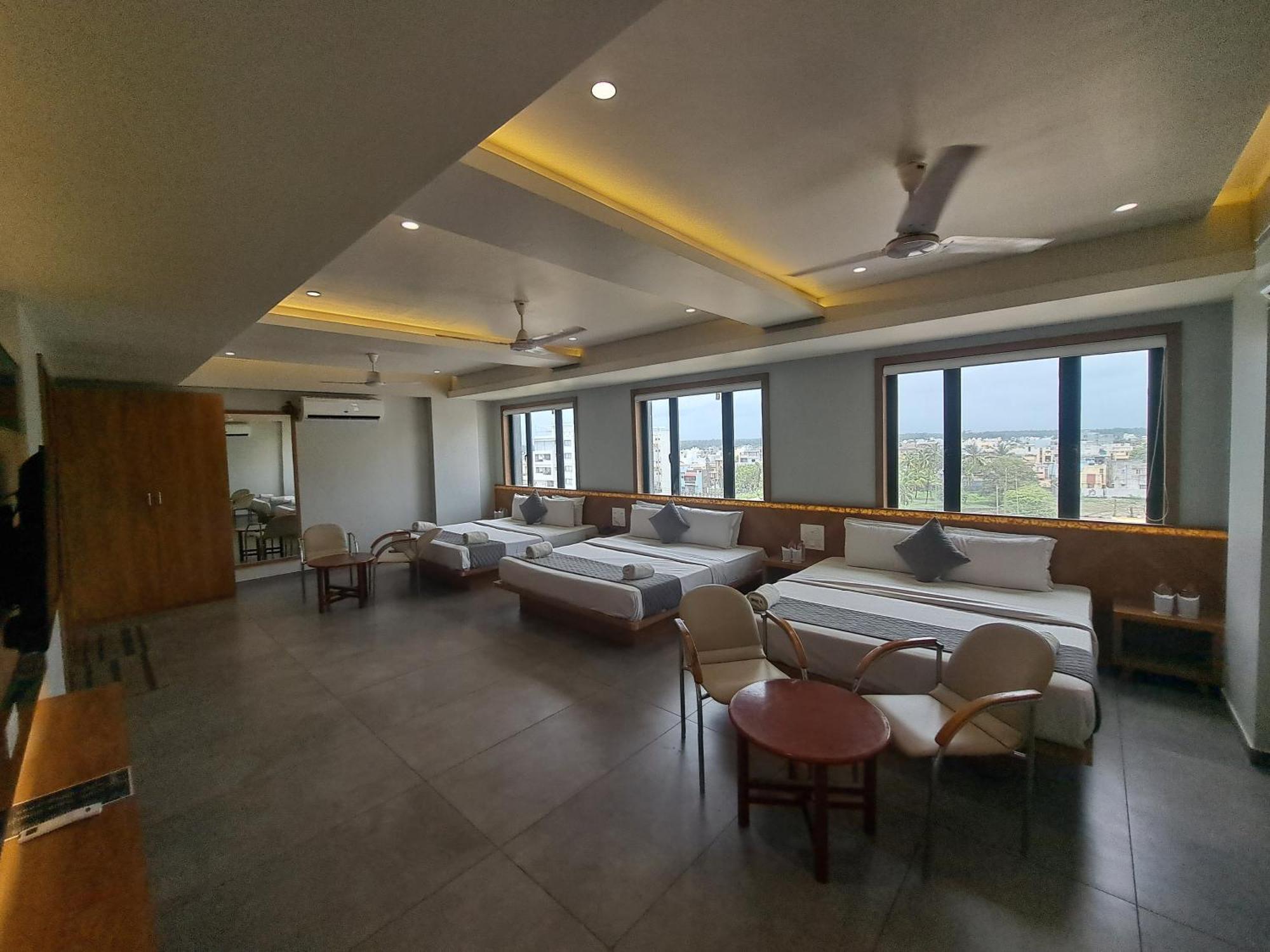 Hotel Om Somnāth Chambre photo